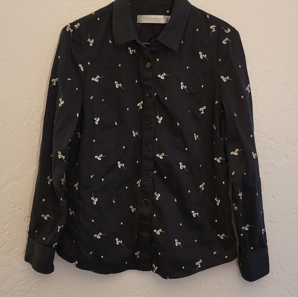 Contemporaine Button Up Top Size Small